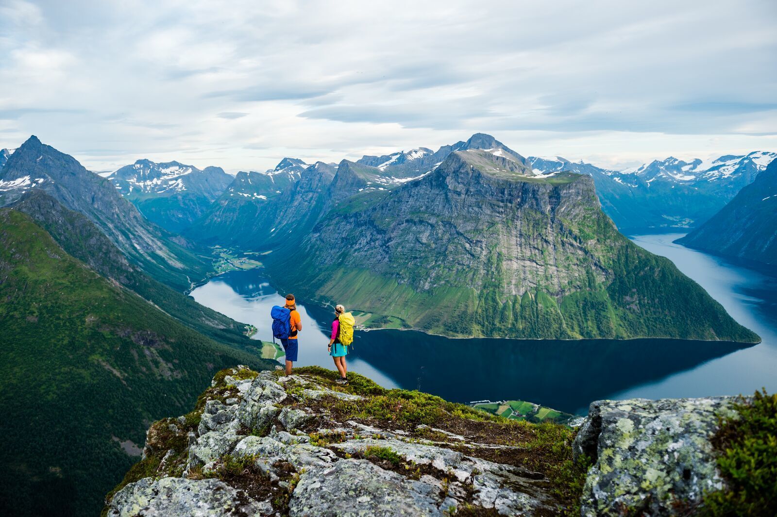 Vandring i Sunnmøre | Reis alene - sammen | Singelreiser – Carpe Diem